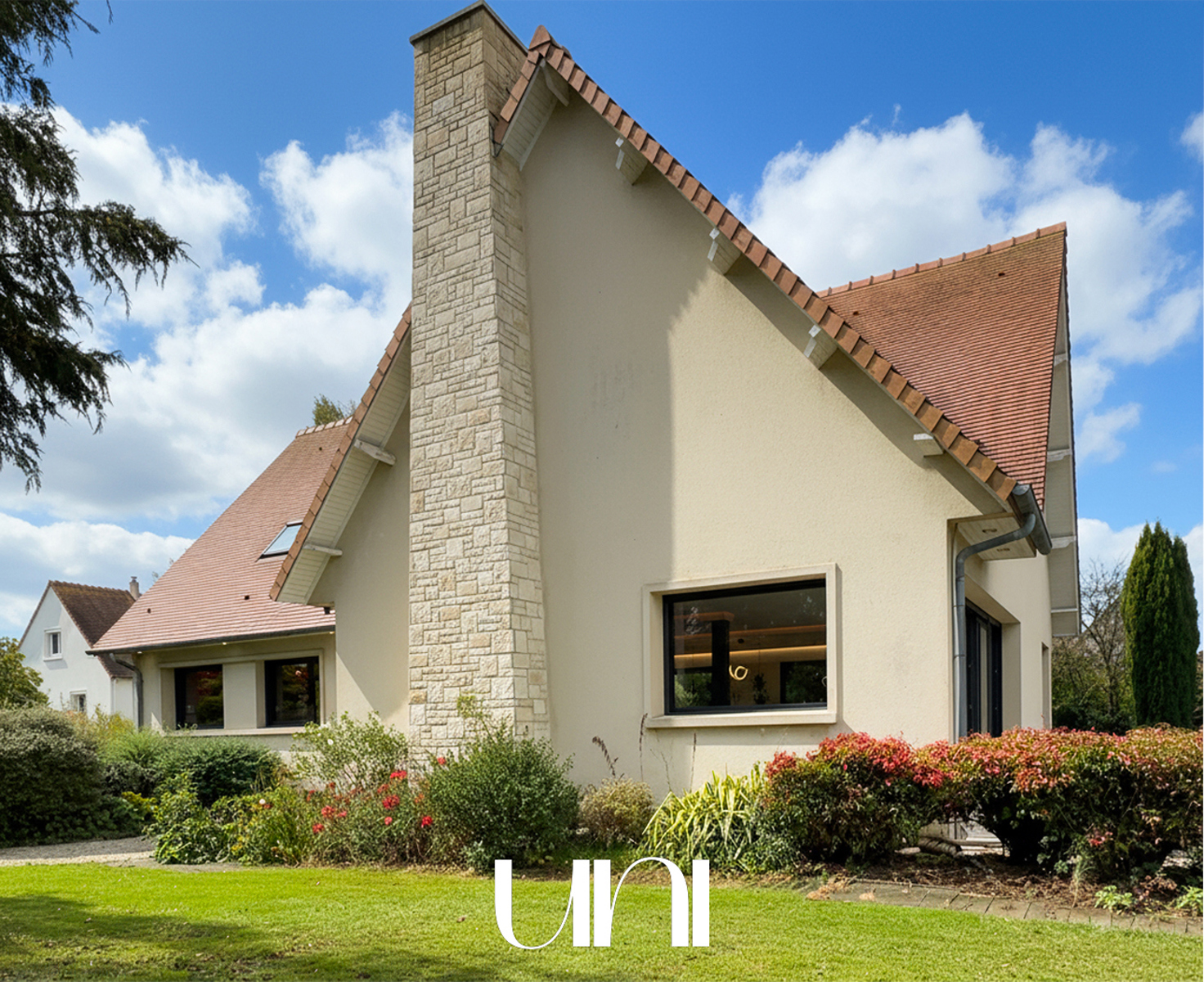 Maison T8 de 270m² au sol - Saint-Contest