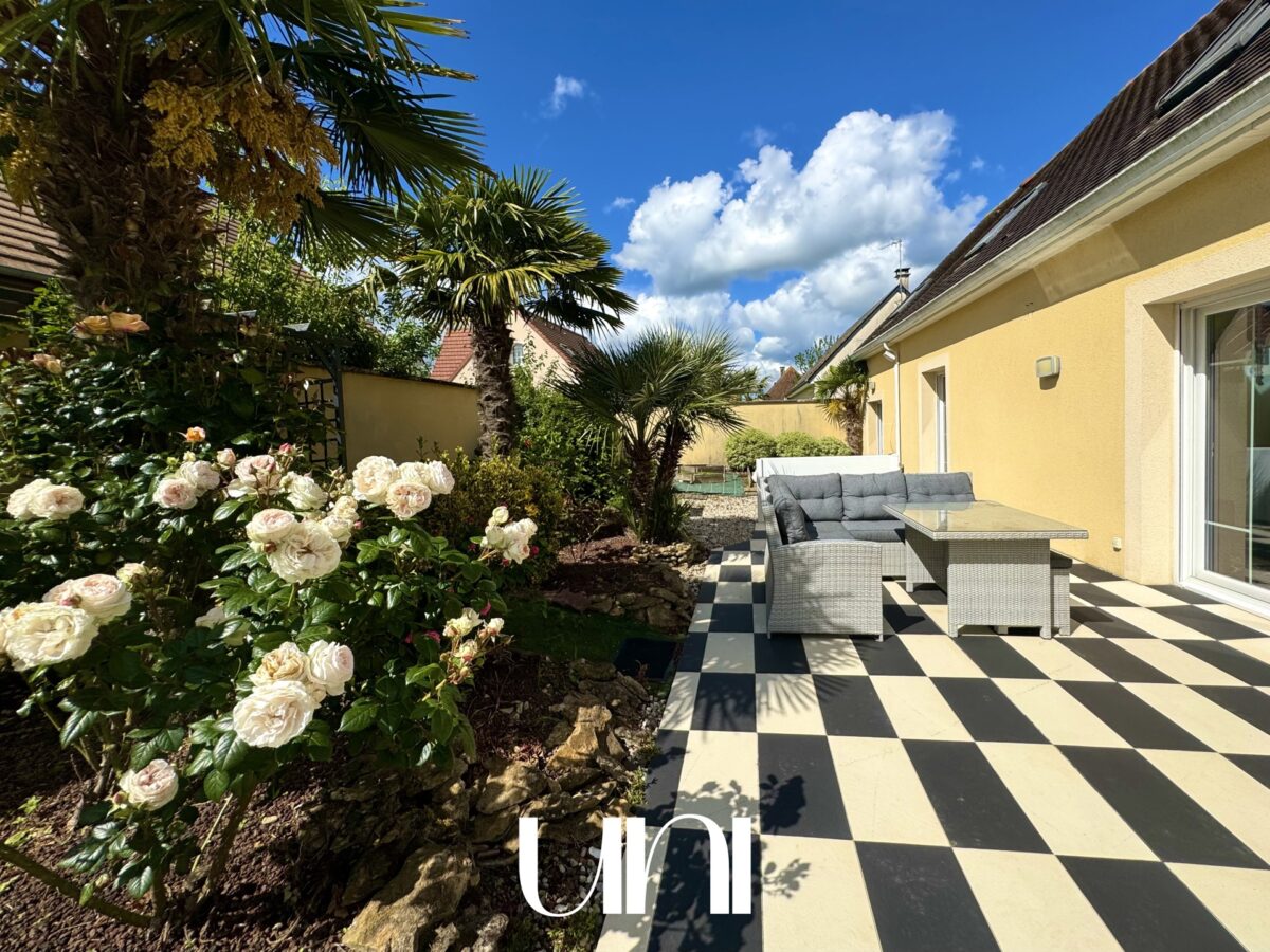 Maison T6 de 160m2 avec piscine à Bourguebus