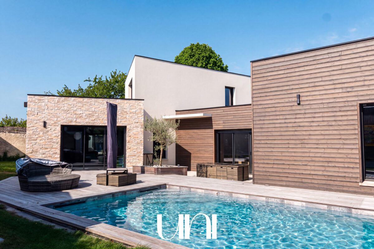 Maison 6 pièces de 300 m2 avec piscines - Biéville-Beuville