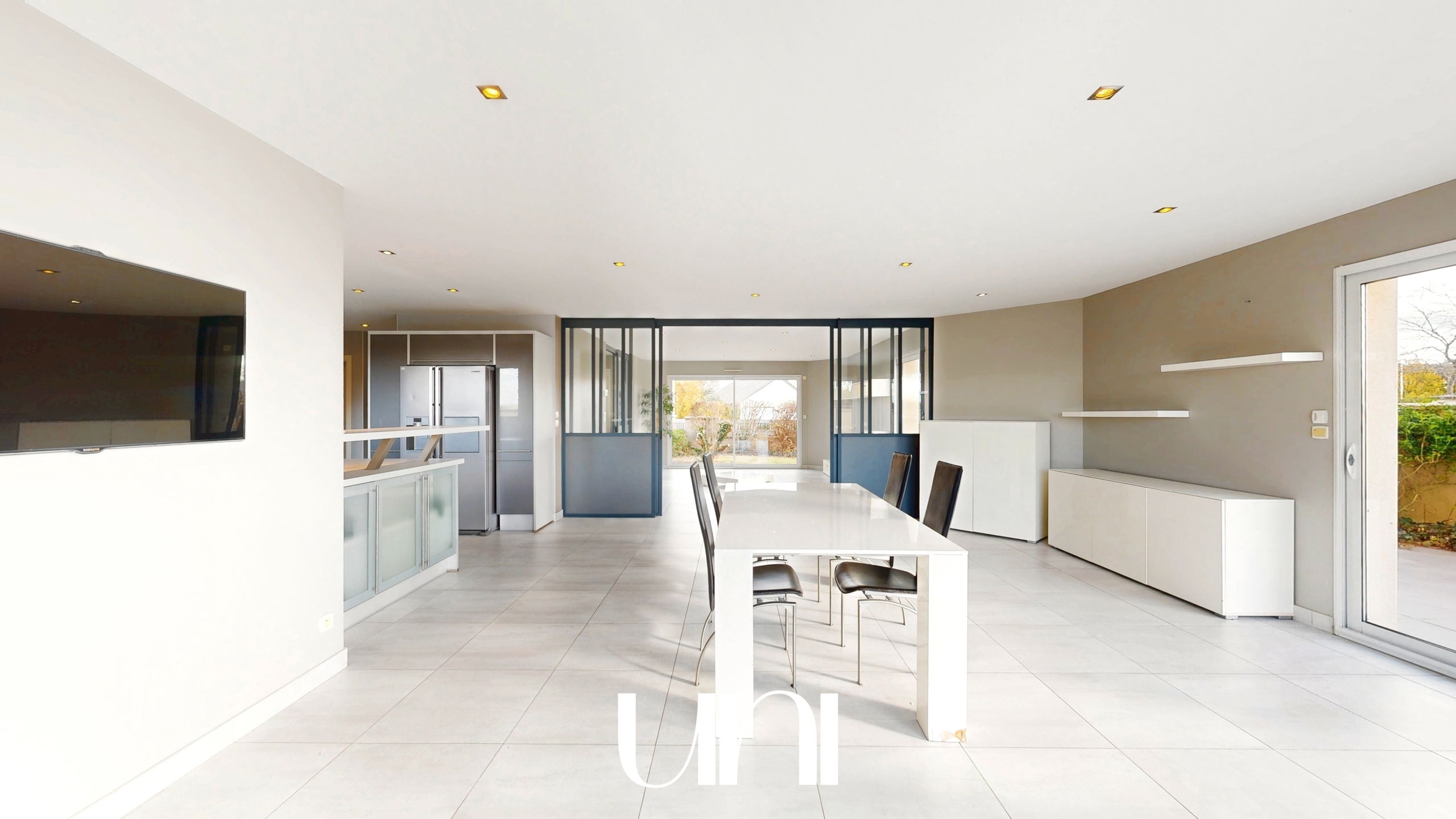 Maison T8 de 235m² sur un terrain de 710m² - OUISTREHAM - 597 000€