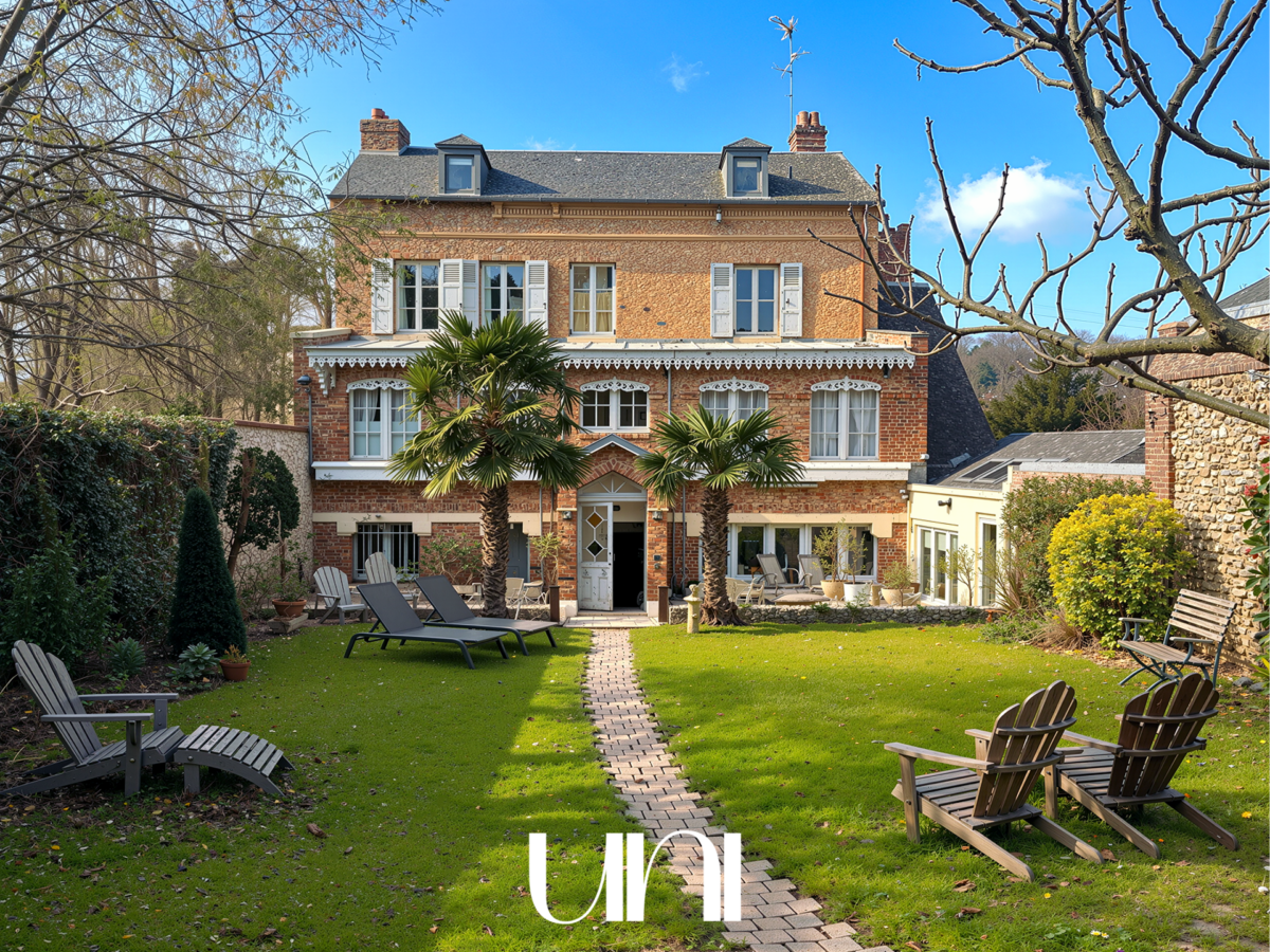 Maison bourgeoise T7 de 264M² – HONFLEUR vieux bassin