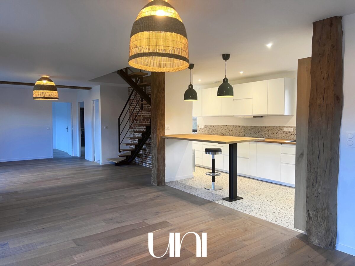 Maison T7 de 205m2 à GONNEVILLE-SUR-MER