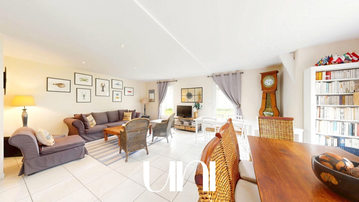 Maison d'architecte 9 pièces de 261m2 - Arromanches