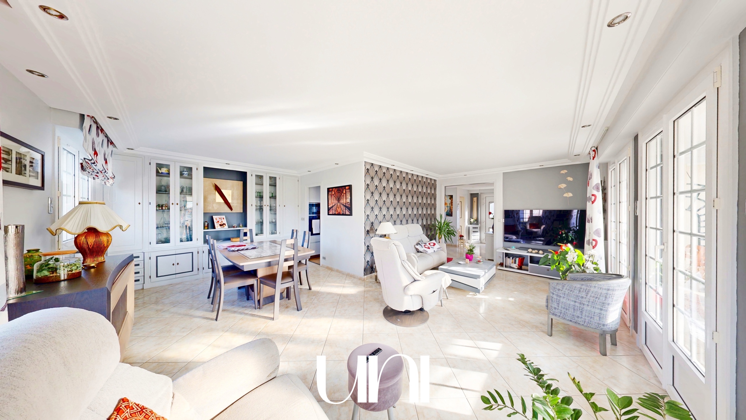 Maison T6 de 159m2 sur 679m2 de terrain à 15min à pieds de la plage