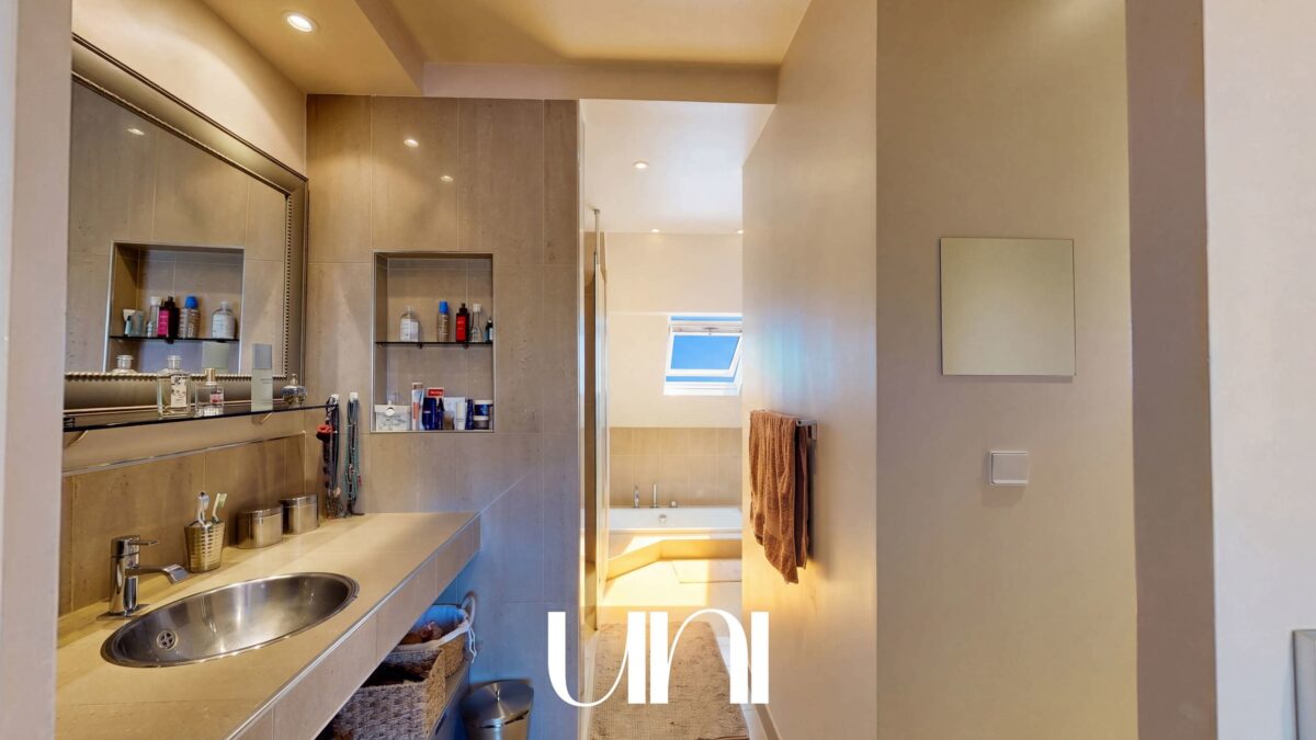 Maison 6 pièces de 180 m2 avec piscine - Ranville – photo 15