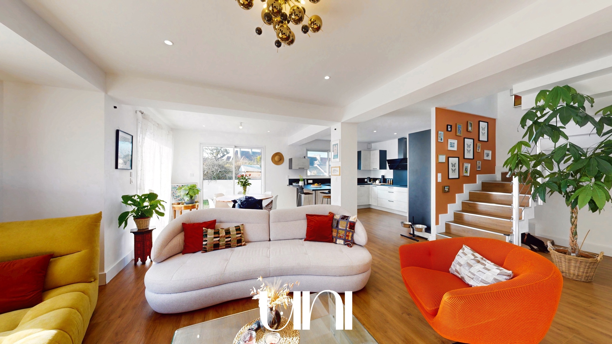 Maison T5 de 124m2 sur une parcelle de 432m2 à MAY-SUR-ORNE