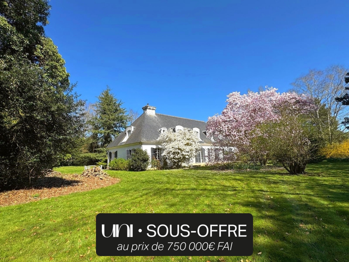 Magnifique bâtisse T8 de 318 m² sur 1 hectare, située au Nord de CAEN