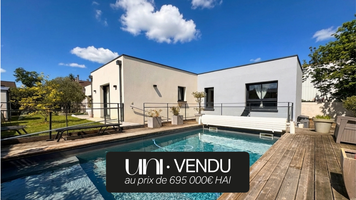 Maison 5 pièces de 172 m2 sur terrain de 930 m2 avec piscine