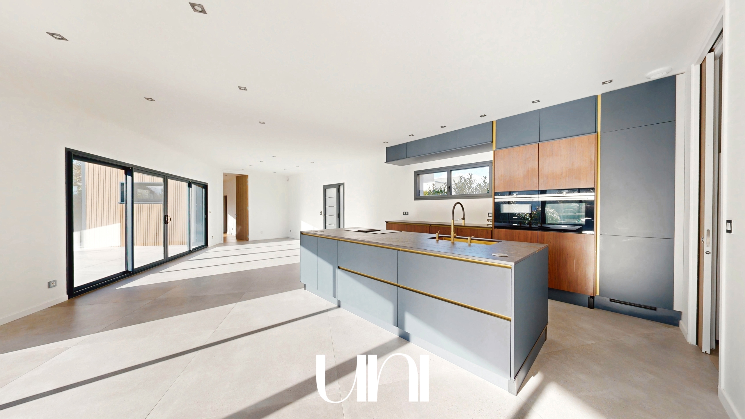 Maison T5 de 190 m² - SAINT-CONTEST