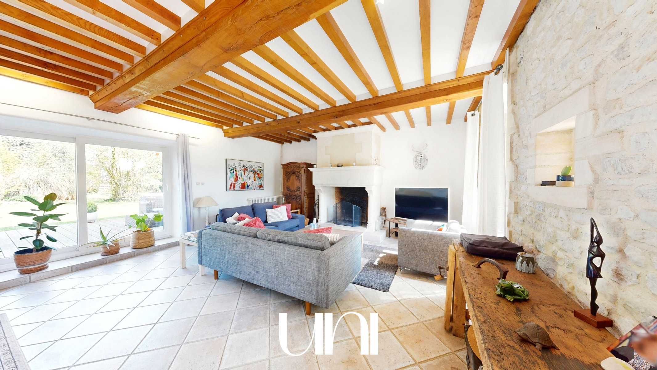 Maison T12 de 360 m2 avec terrain de 3000 m2