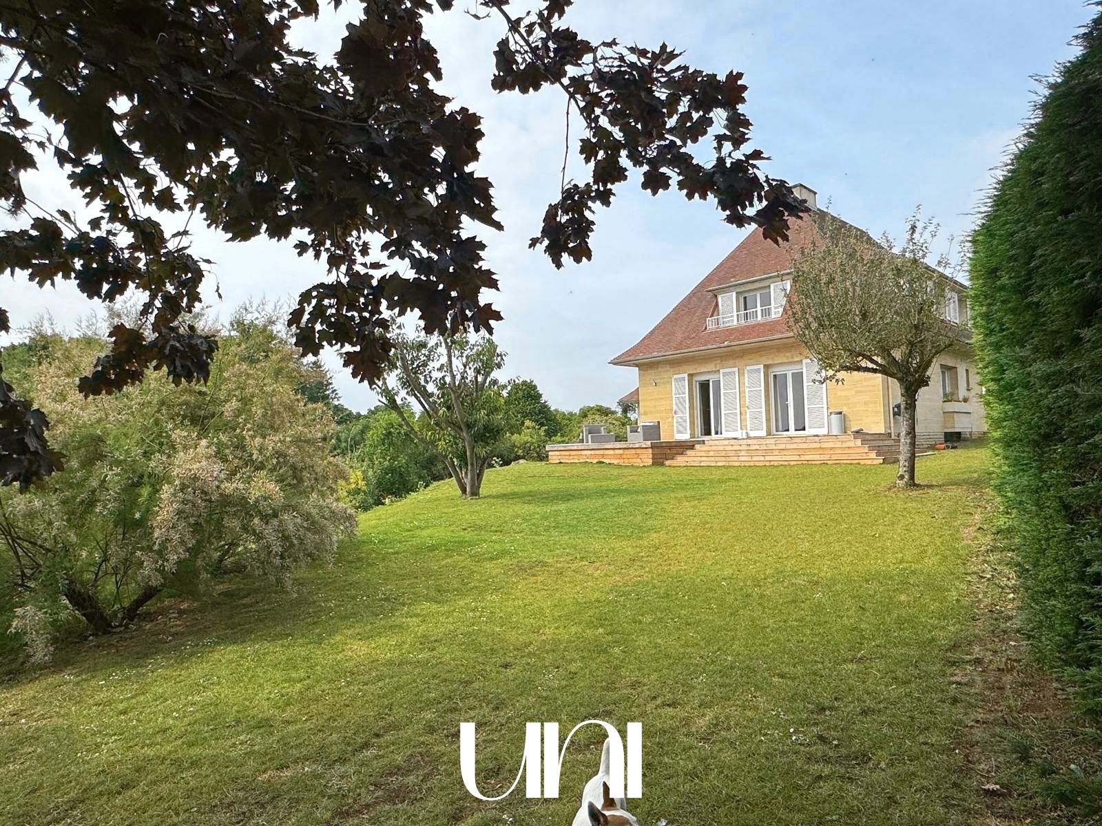 Maison T6 de 260 m² sur un terrain de 1200 m² à CAEN