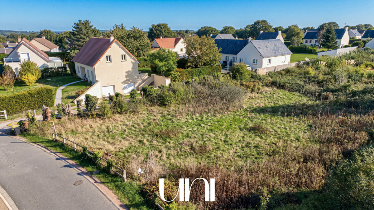 Terrain de 2800 m2 dont 1000 constructibles - VER SUR MER – photo 2
