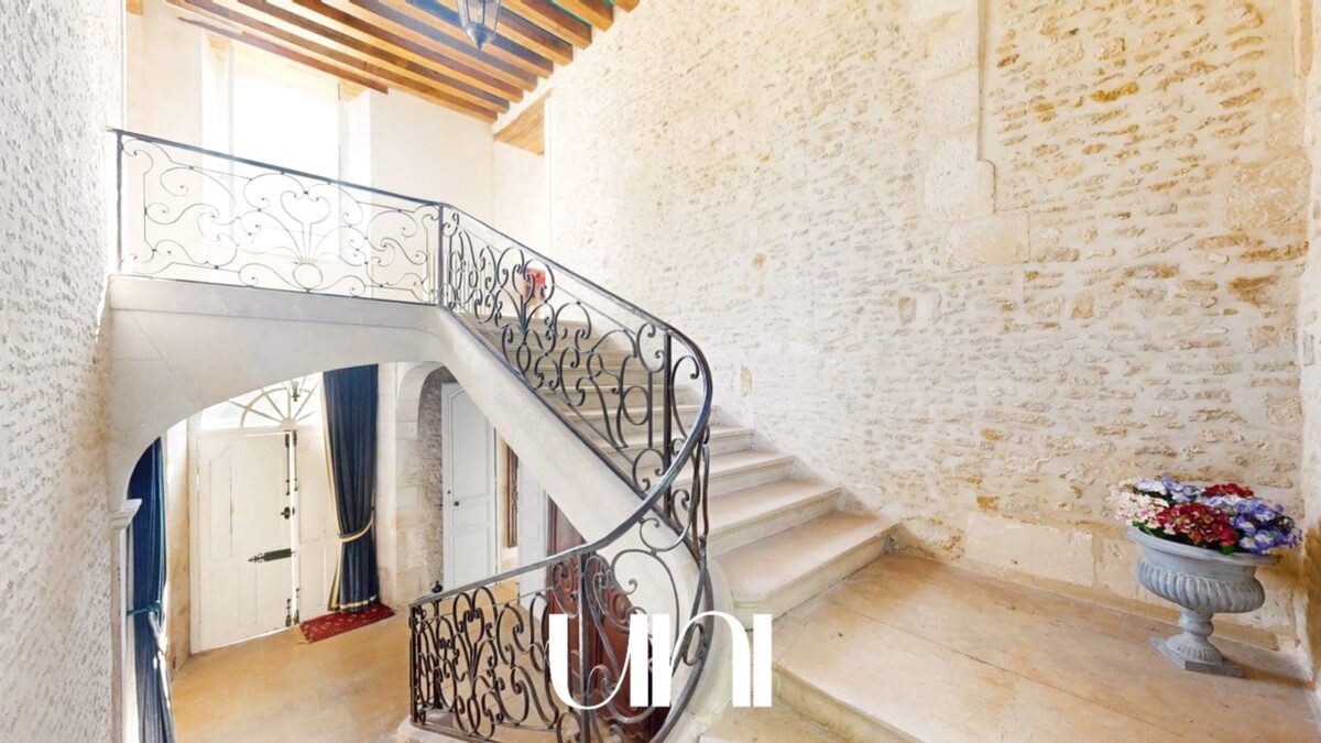 Magnifique Manoir de 375m2 sur 2 ha - Aux portes du Pays d'auge