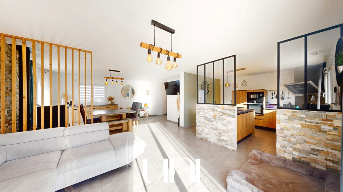 Maison de 5 pièces de 114m2 avec garage - BELLENGREVILLE – photo 2