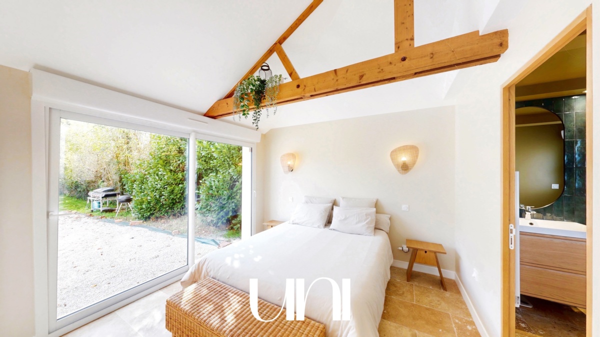 Maison 6 pièces de 138 m2 avec jardin - MALTOT – photo 6