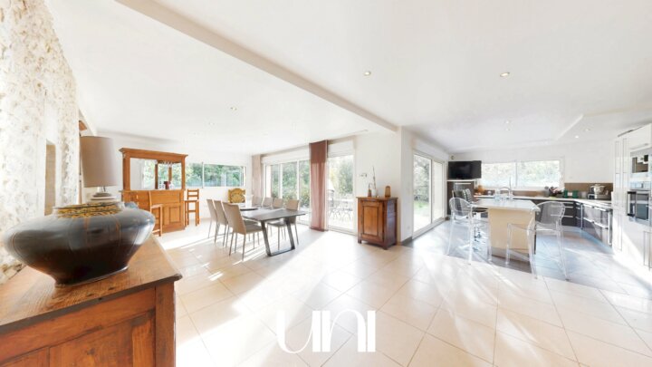 Maison T12 de 365m²