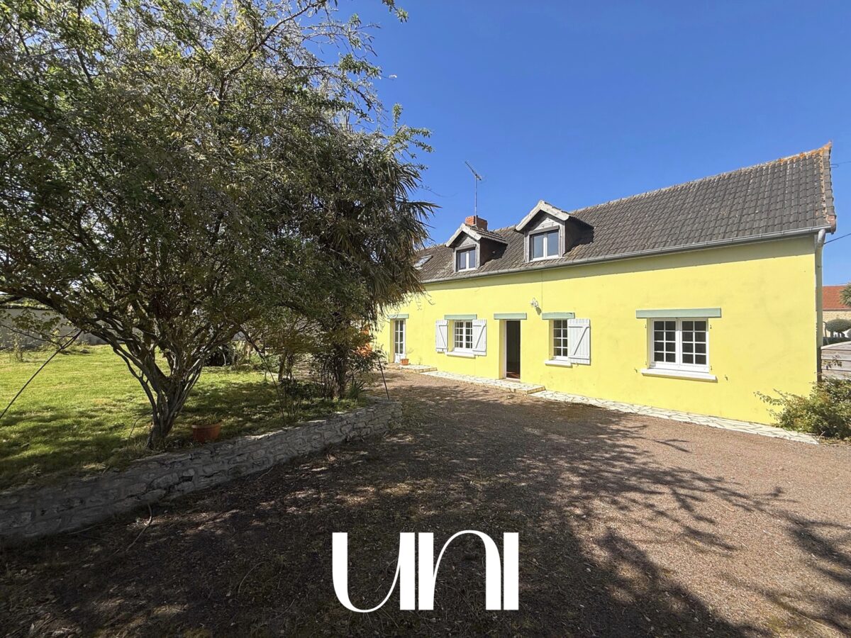 Maison 5 pièces de 105 m2 à rénover avec jardin - Sommervieu