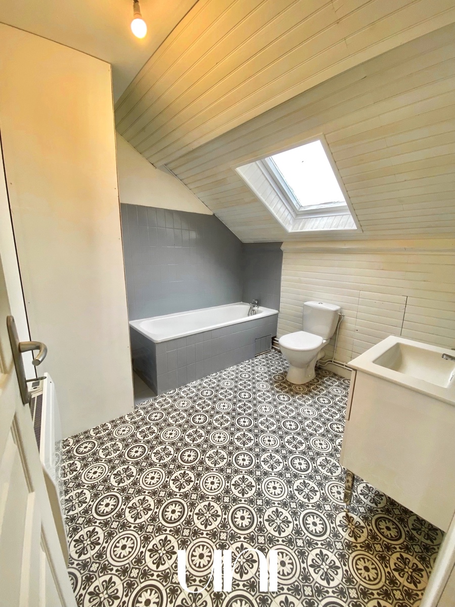 Immeuble de rapport de 200m2 à POTIGNY