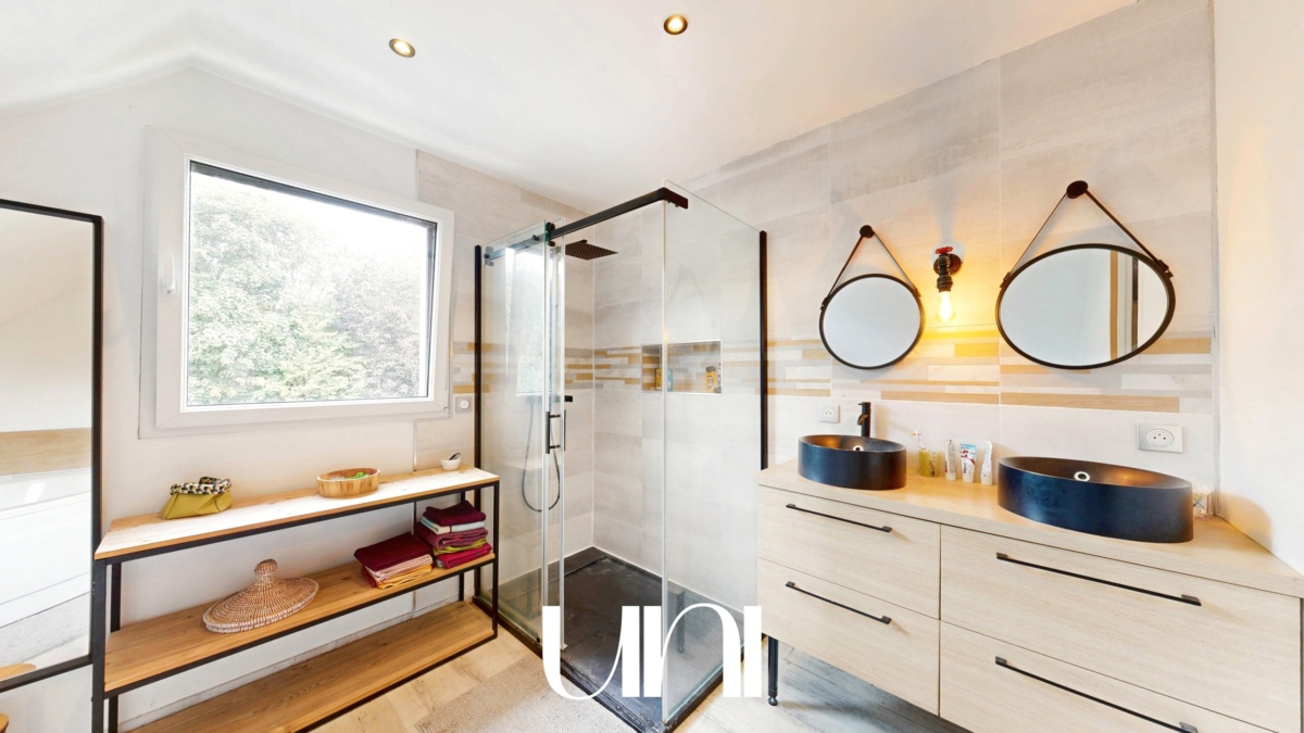 Maison 6 pièces de 120 m2 avec jardin – photo 4