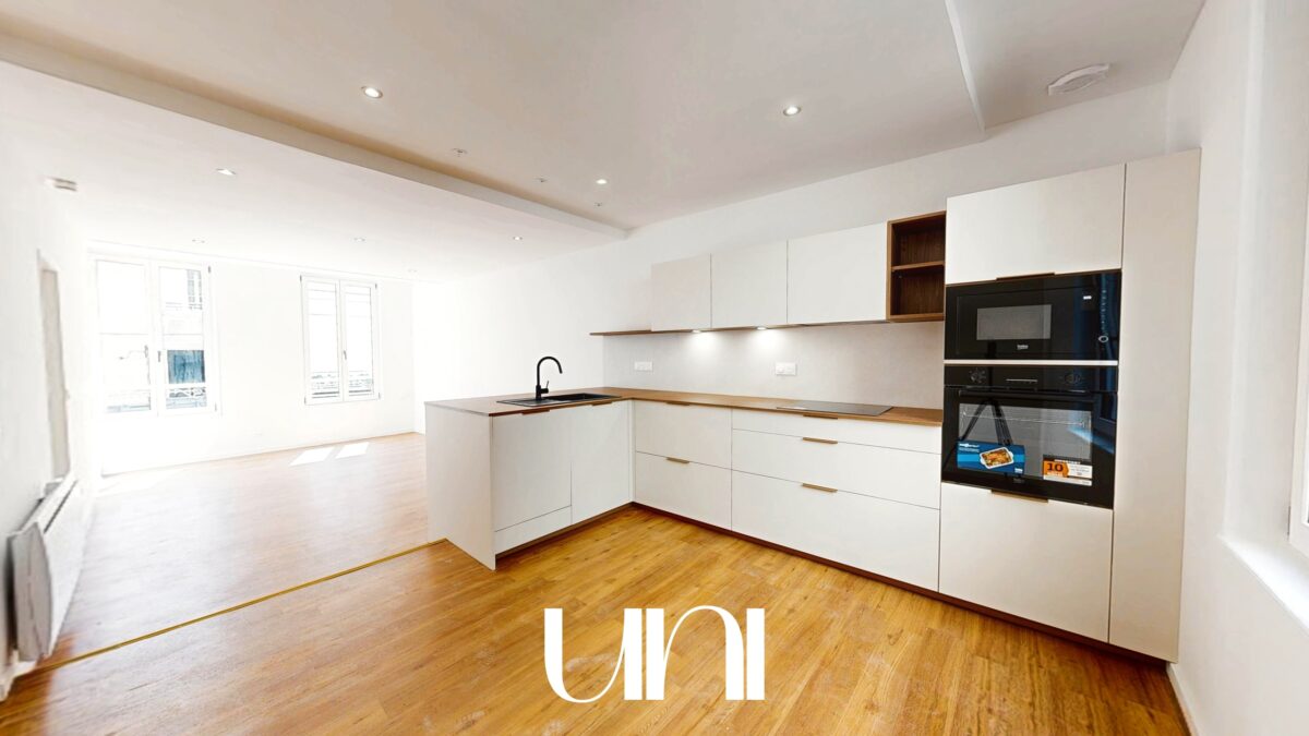 Appartement 2 pièces de 47,6m² rénové - hypercentre de Bayeux