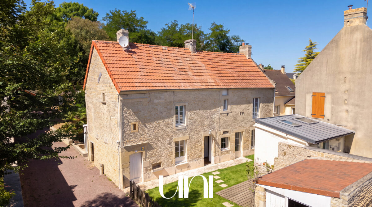 Maison 4 pièces de 115m2 en pierre - Douvres-la-Délivrande
