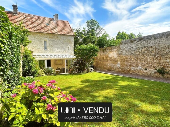 Maison T5 de 120 m2 sur terrain de 590 m2 - DOUVRES-LA-DELIVRANDE