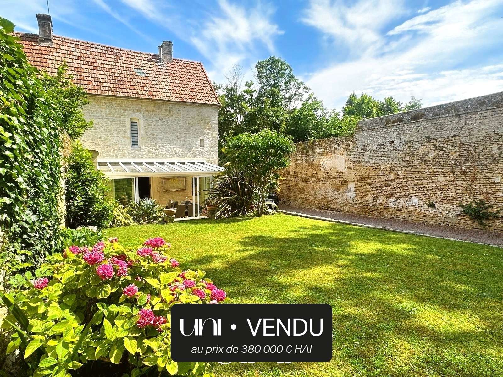 Maison T5 de 120 m2 sur terrain de 590 m2 - DOUVRES-LA-DELIVRANDE