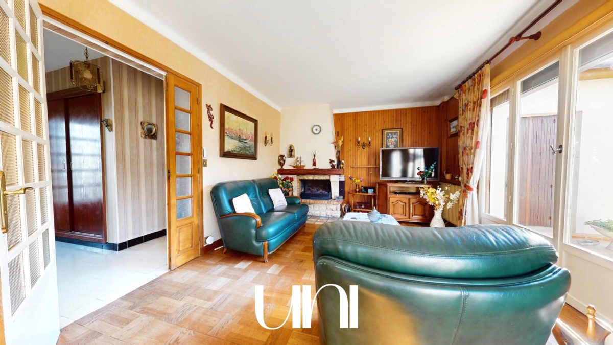 Maison de 106 m² + 70  m² à aménager - CAEN sur 685 m² de terrain – photo 4
