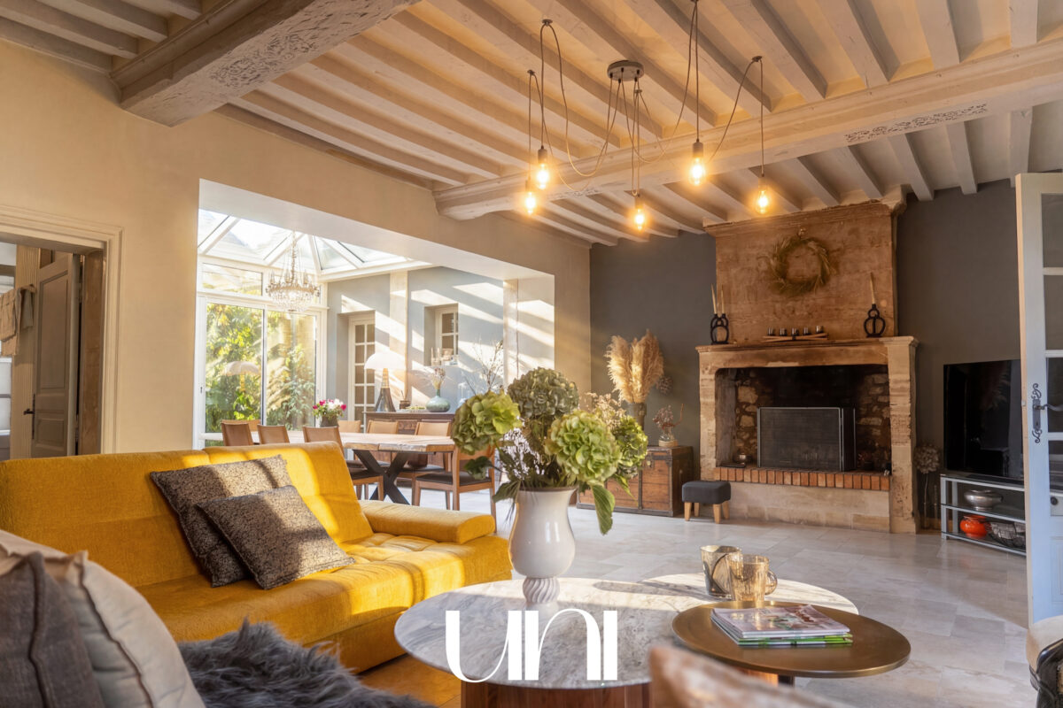 Maison T9 de 300 m2 avec terrain de 293 m2