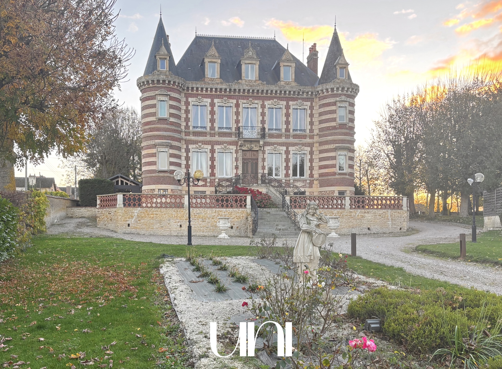 Chateau - 700m2 - Pays d'auge