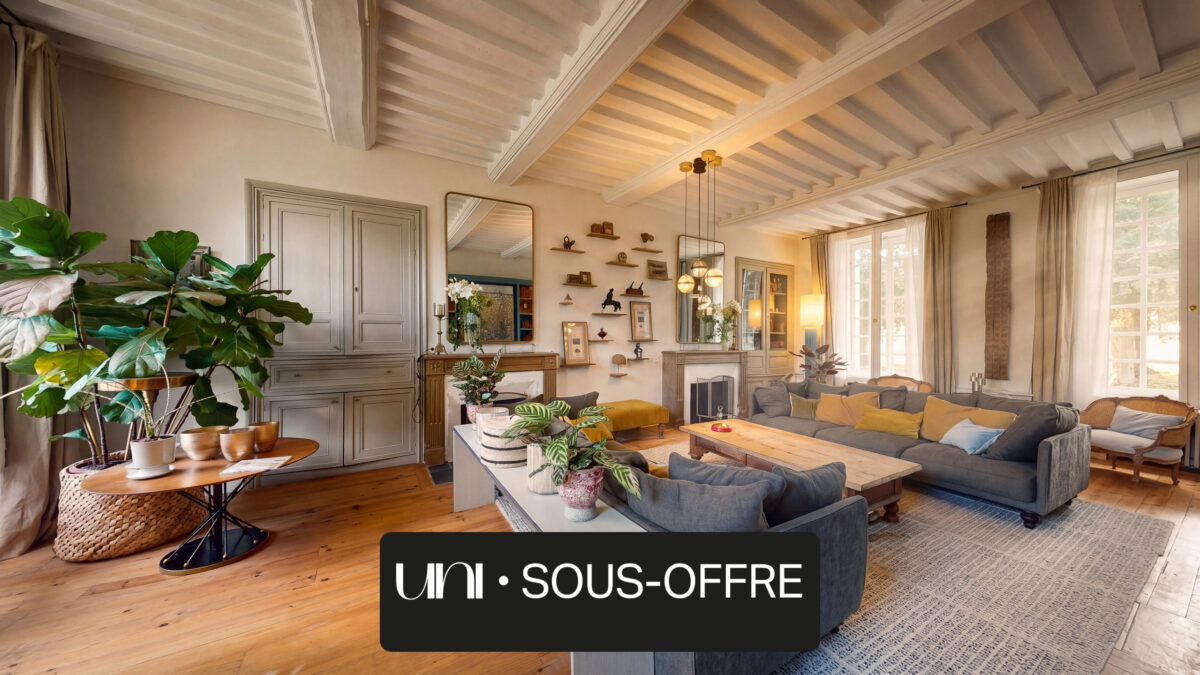 Hôtel particulier 11 pièces de 475m2 – Hypercentre de Bayeux