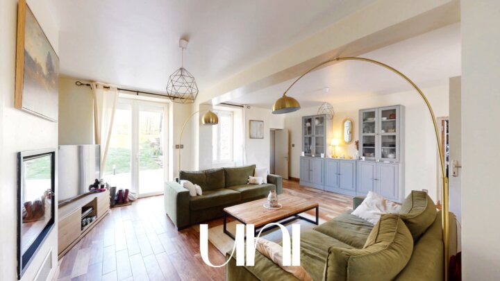 Maison 7 pièces à BALLEROY-SUR-DROME