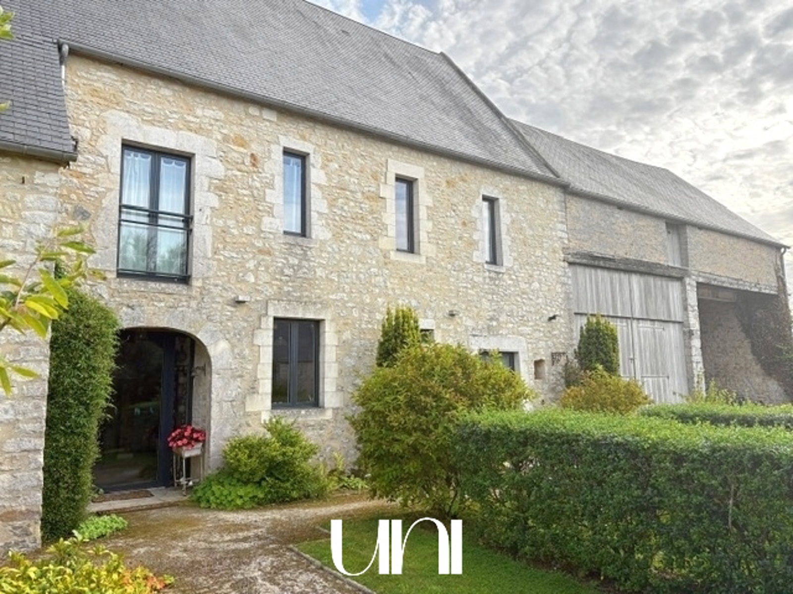 Maison T8 de 217.15 m² sur un terrain de 5033 m²