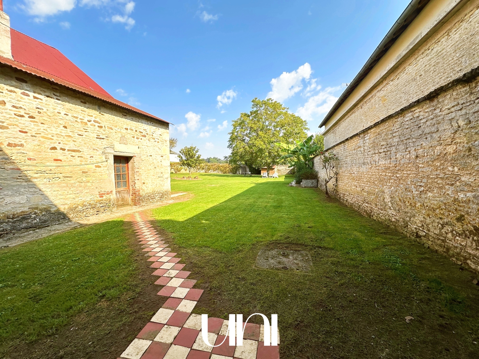 Maison T4 de 150 m² sur terrain de 2 500 m² - SASSY