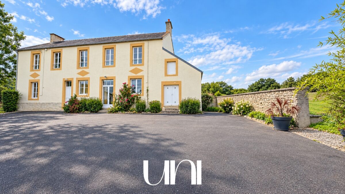 Maison 5 pièces de 210 m2 avec 951 m2 de terrain - ELLON