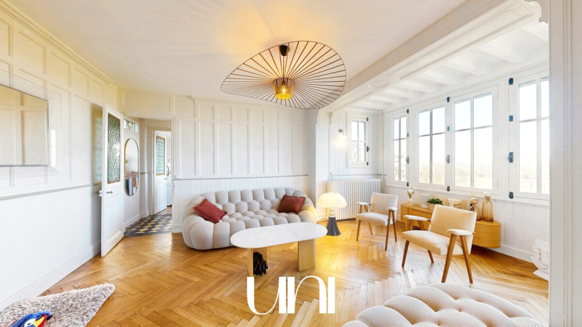 Maison 9 pièces de 280 m2 vue sur l'Orne - CAEN