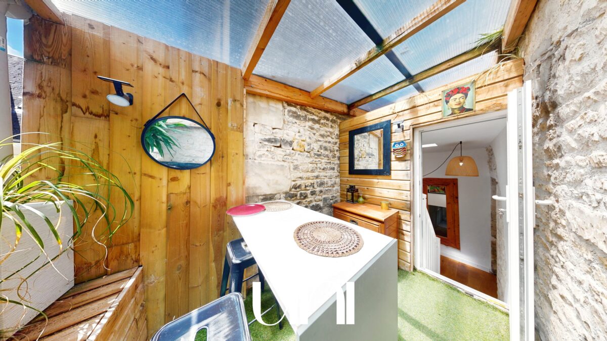 Appartement 2 pièces de 47 m2 avec terrasse - CAEN CENTRE