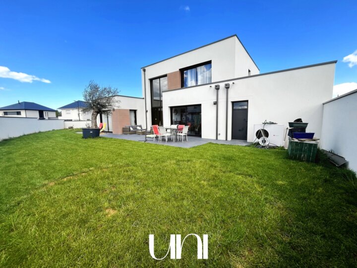 Maison 148m2 - 5 pièces à Hermanville-sur-mer