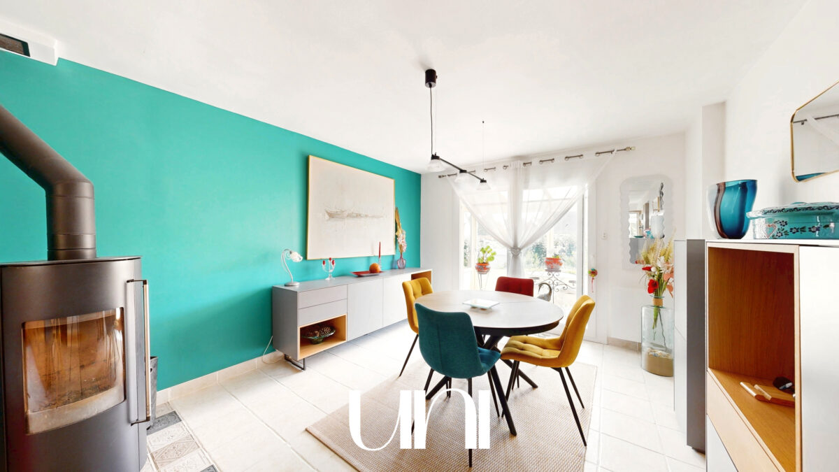 Maison 5 pièces de 94 m2 avec sous sol complet à Ryes