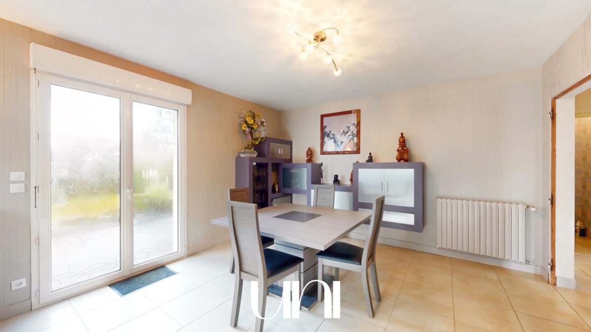 Maison T6 de 167 m² sur une parcelle de 1400m² à Cairon