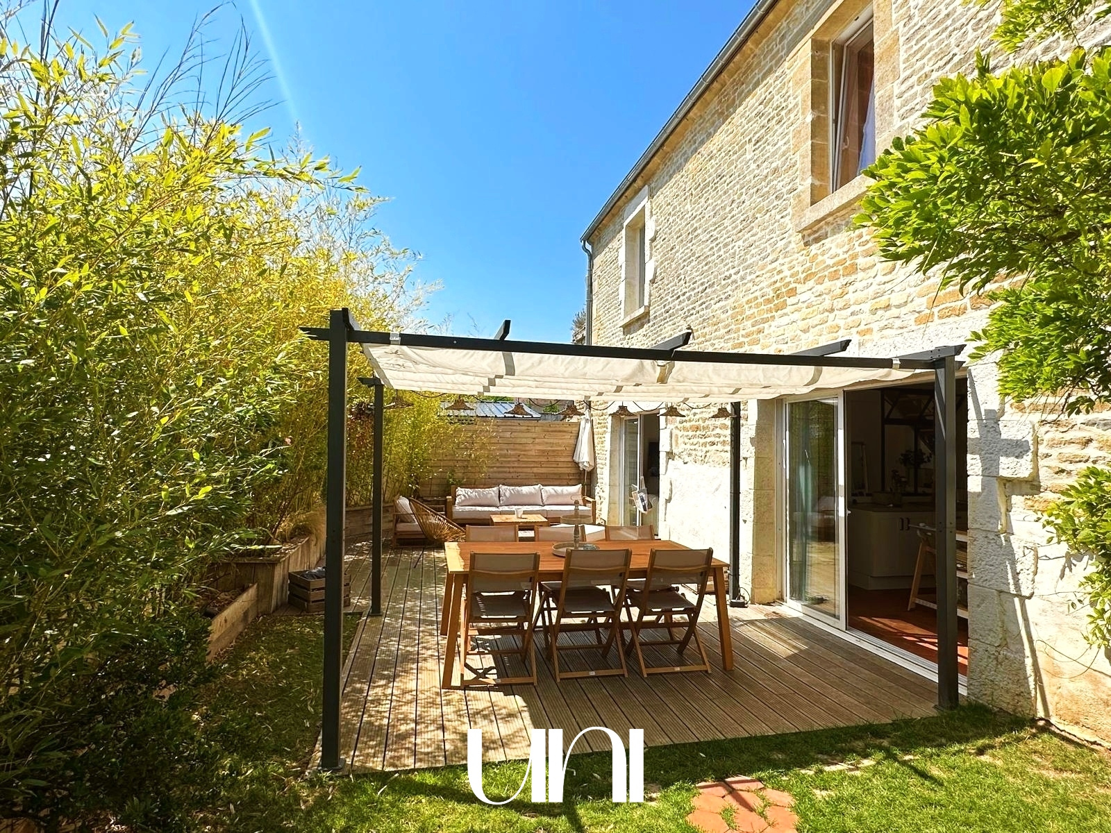 Maison T6 de 180 m2 sur terrain de 480 m2 - BENY-SUR-MER