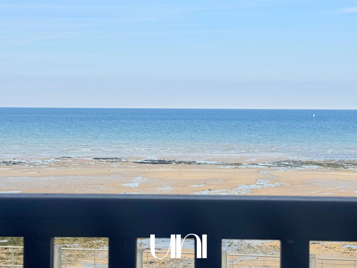 Rare à la vente : magnifique T3 avec grand balcon situé en front de mer