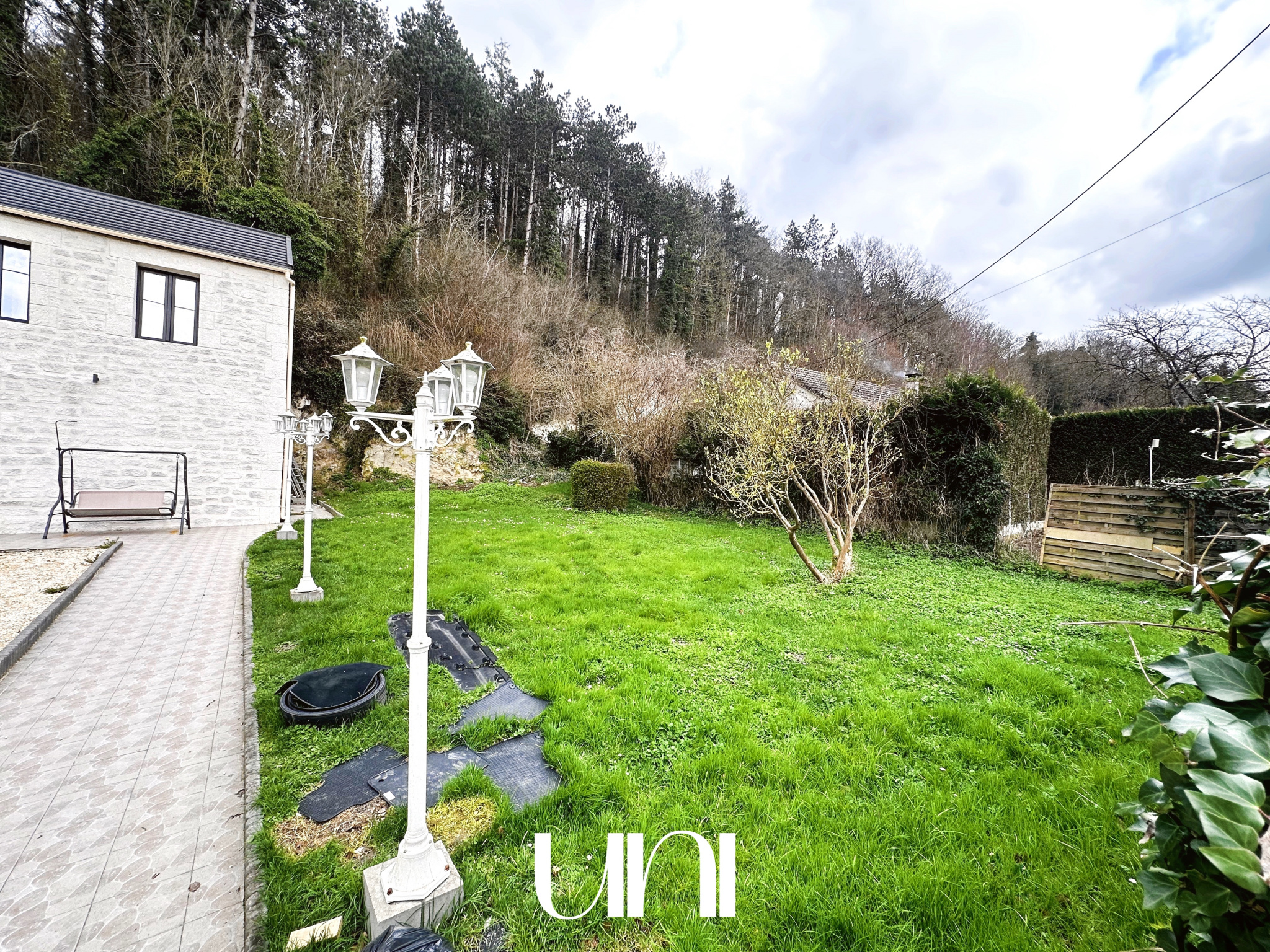 Jolie maison T6 de 172m2 avec dépendance proche Lisieux