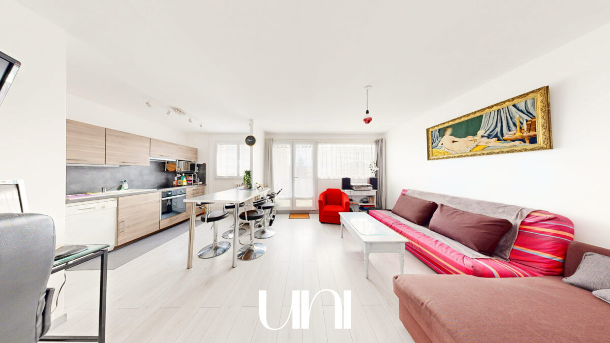 En exclusivité, joli appartement de 48m2 avec balcon et place de parking