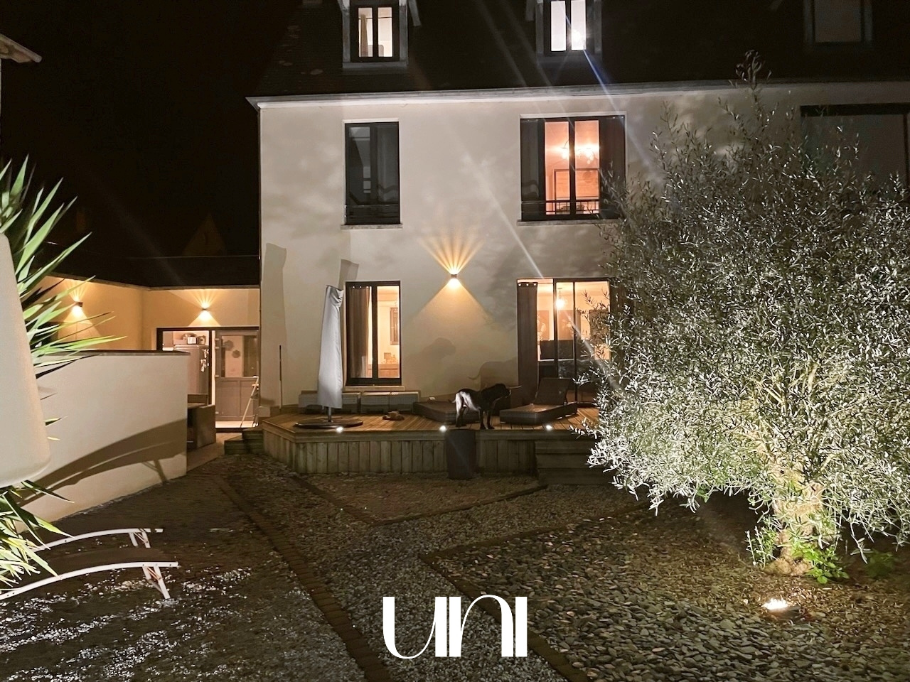 Maison T5 de 148 m2 sur parcelle arborée de 720m2