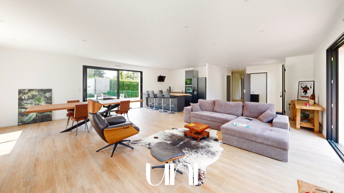 Maison T6 DE 147m2 à VACOGNES-NEUILLY