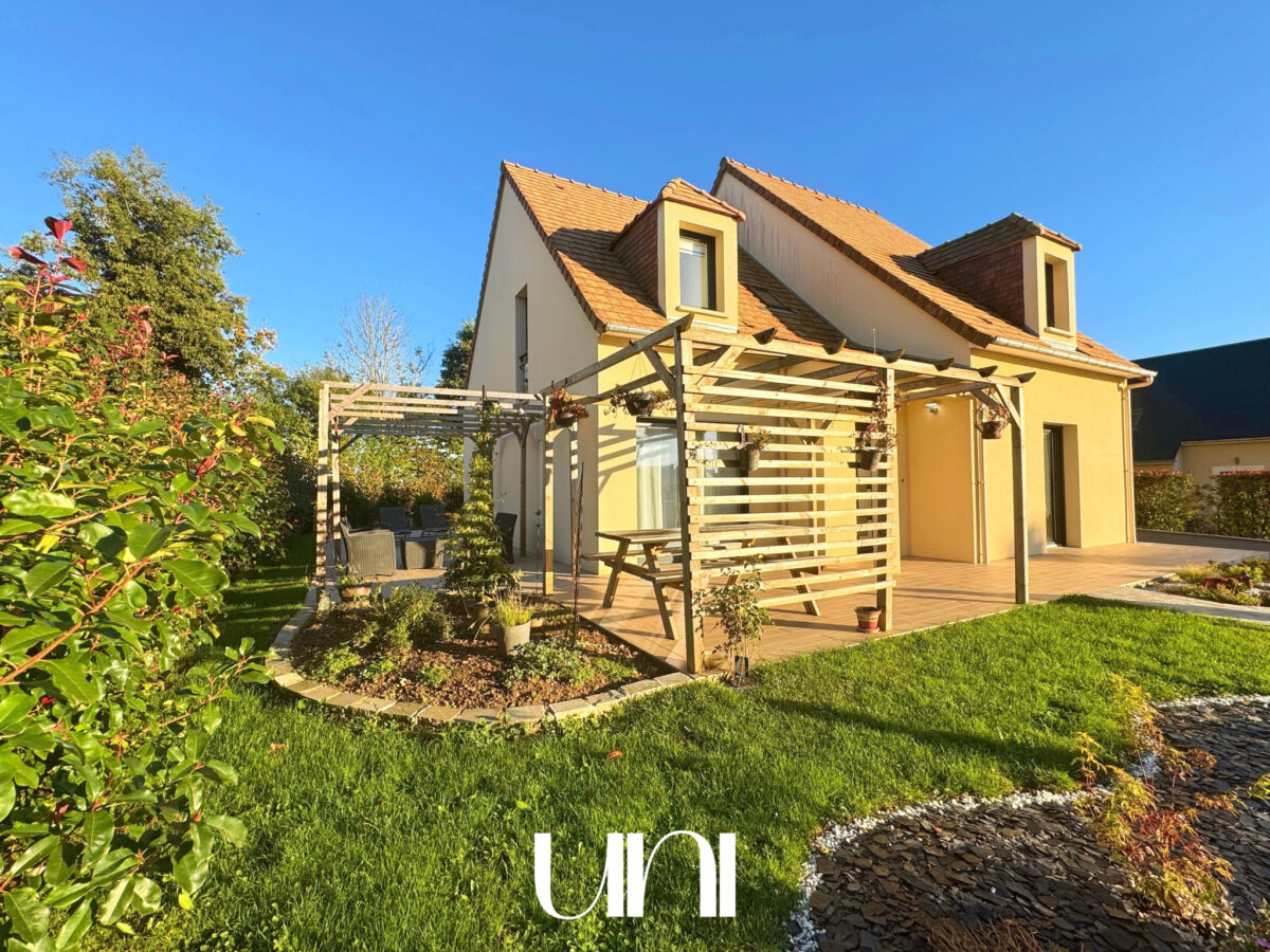 Maison T5 de 144 m2 avec un terrain de 627 m2