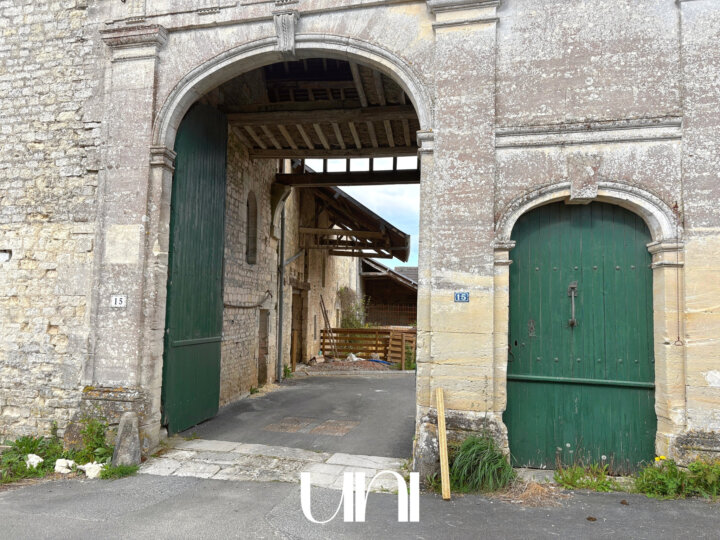 Maison T4 de 100 m2 sur terrain de 200 m2 - MOULINS-EN-BESSIN