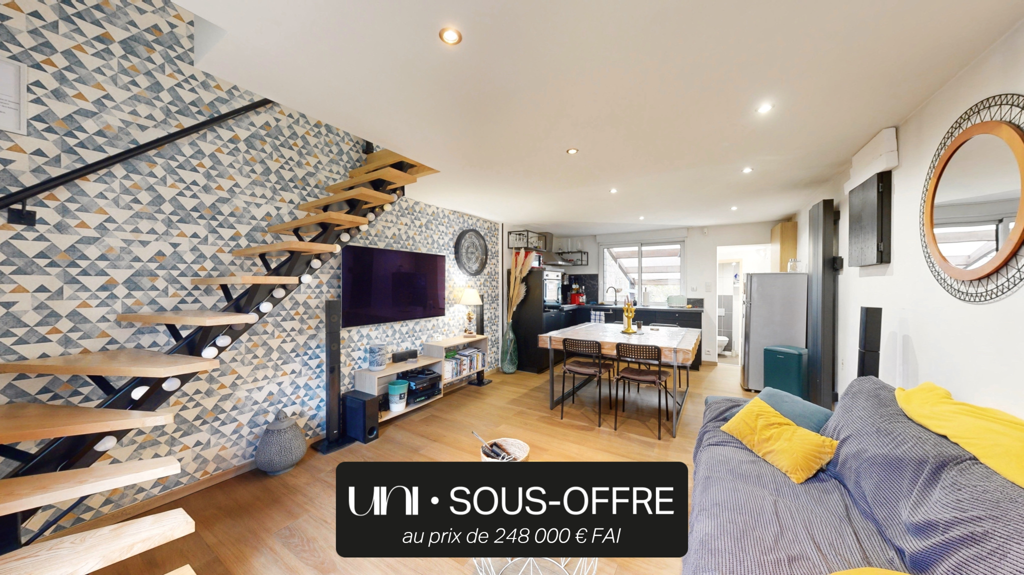 Maison de ville T4 de 61m2 avec petit jardin et terrasse rare à la vente