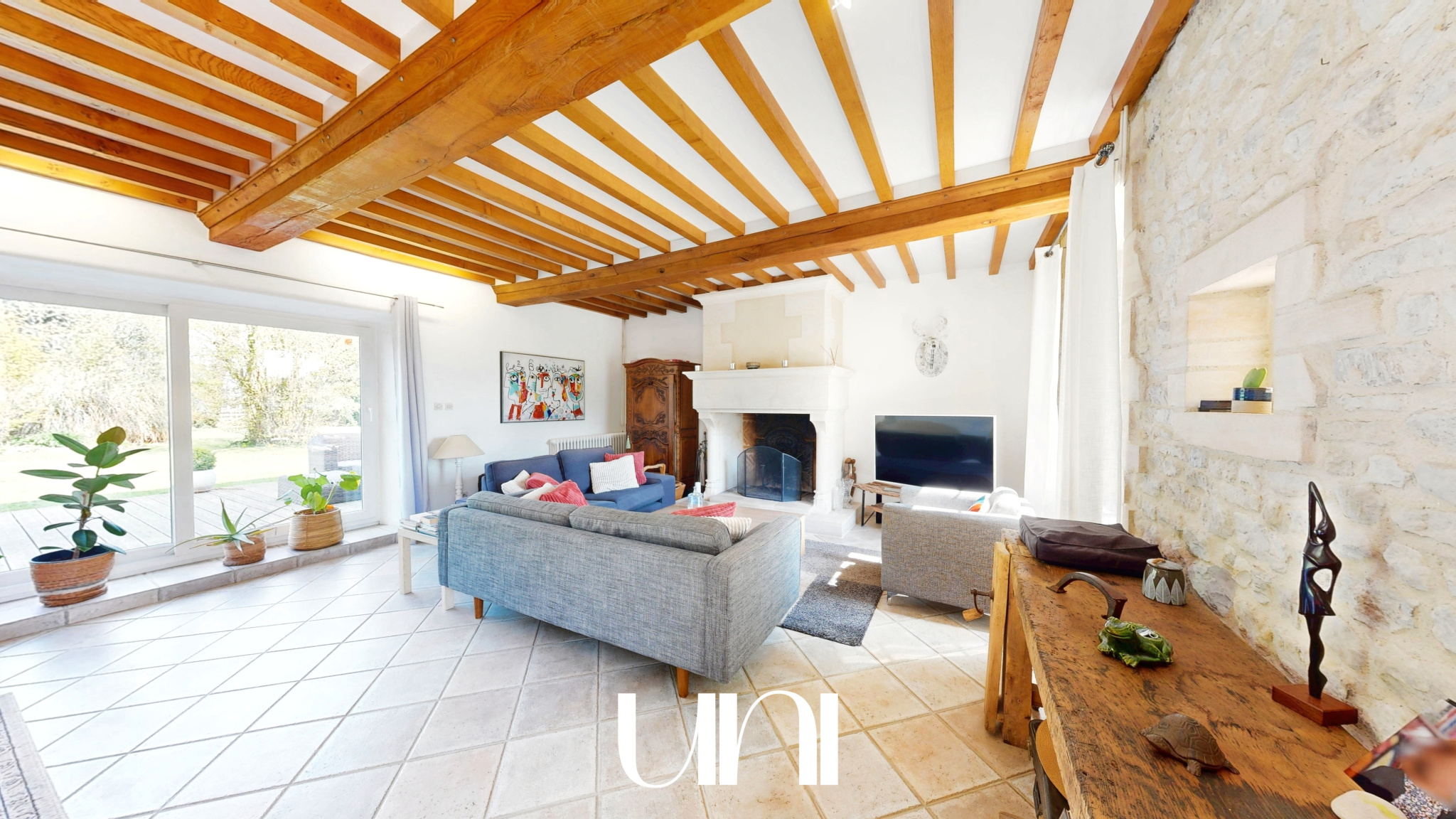 Maison T12 de 360 m2 avec terrain de 3000 m2